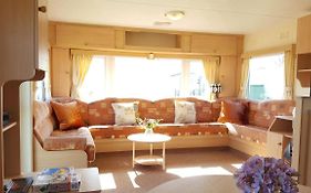 Avocet Holiday Van, Close To Beach - Pets Go Free