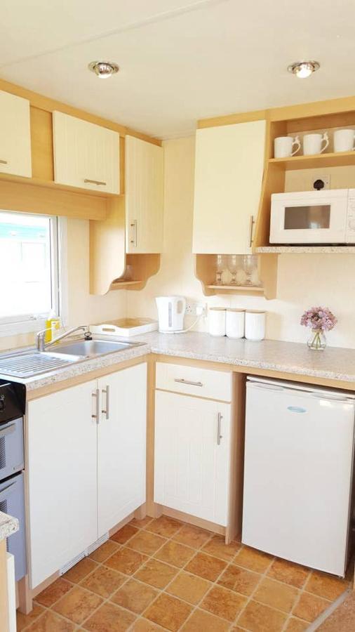 Avocet Holiday Van, Close To Beach - Pets Go Free Heacham Exterior photo